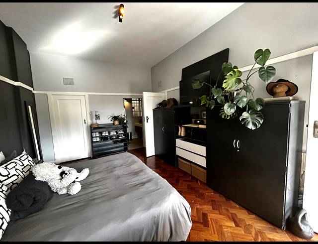 2 BEDROOM APARTMENT FOR SALE IN HOUGHTON ESTATE